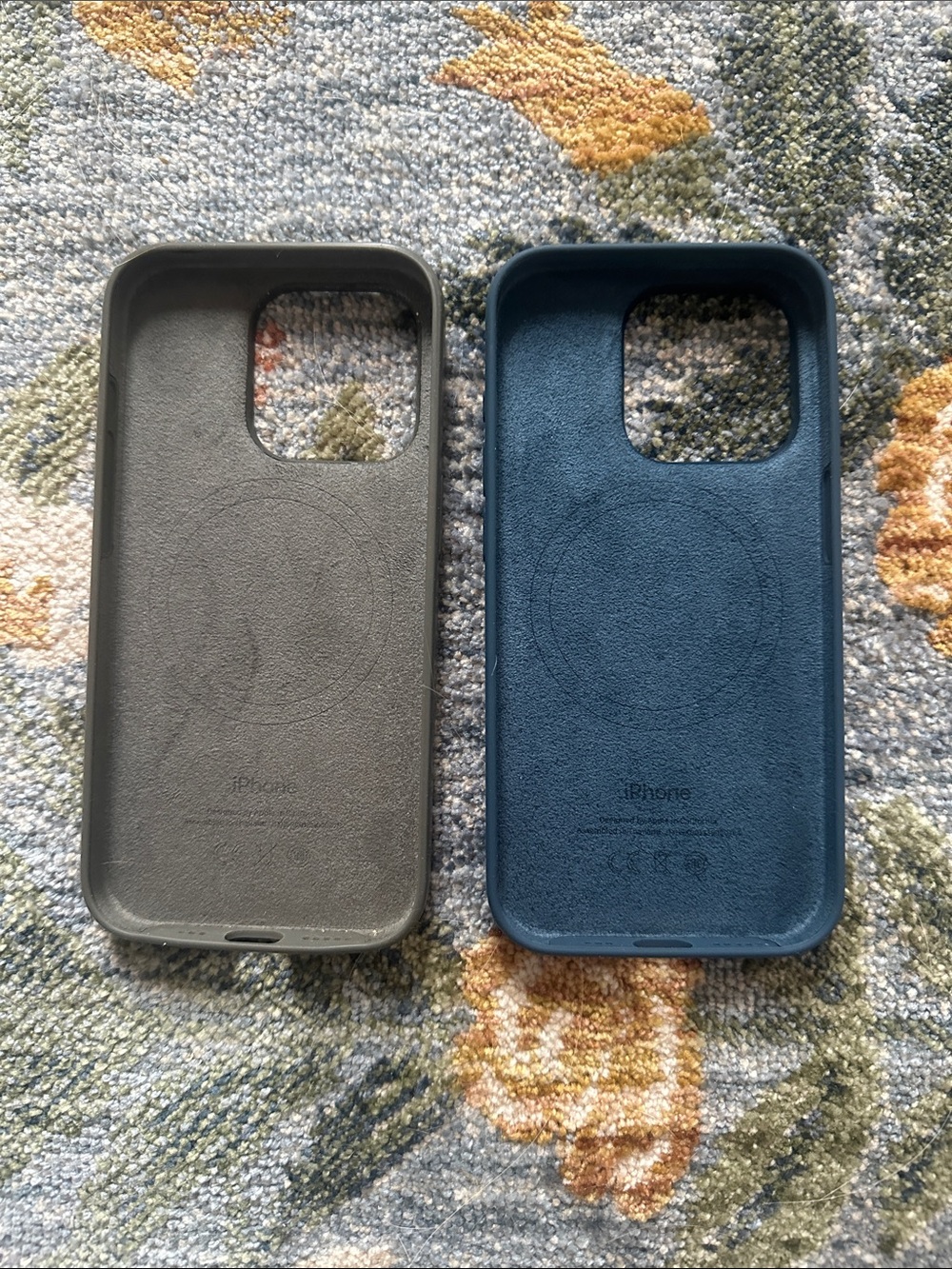 Apple MagSafe iPhone 13 Pro Silicone Cases in Navy & Grey - Picture 2 of 6